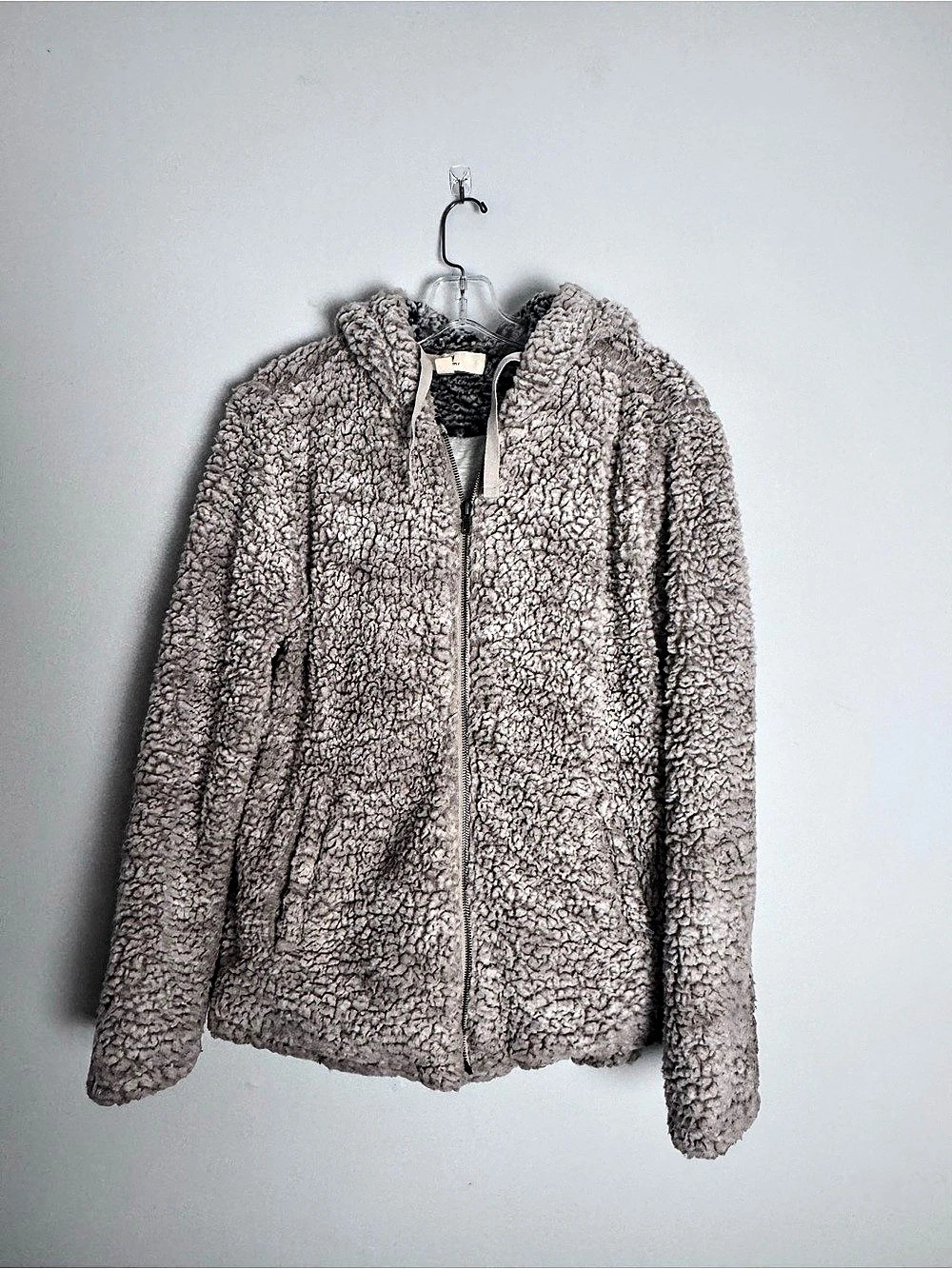 Thread + Supply Teddy Fleece Zip Jacket in beige/ gray M